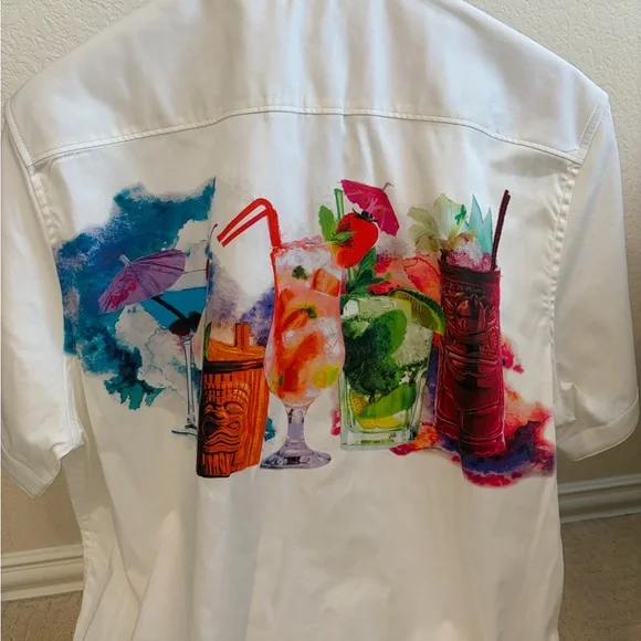 Robert Graham White Shirt Hawaiian Shirt - Picture 3 of 3